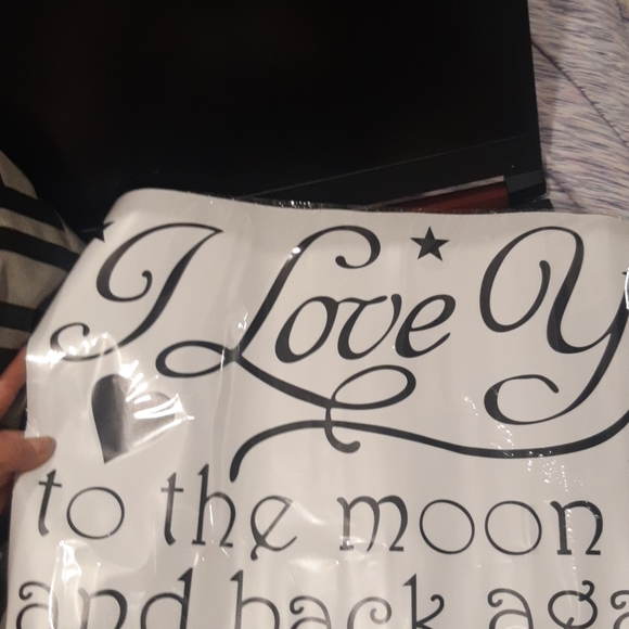 Wall decal NWOT - Picture 3 of 3